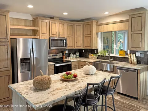 Kitchen - 196 Cloudveil Ct, Driggs, ID 83422 photo 1 of 2