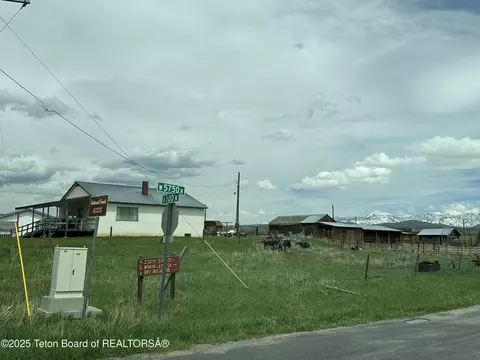 5775 N 500 W 5775 N 500 W, Tetonia, ID 83452