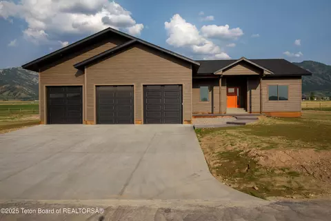 65 Caribou Peak Loop Rd, Etna, WY 83118