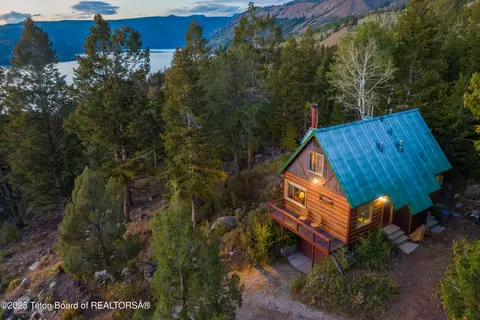 21 Shady Ln, Pinedale, WY 82941