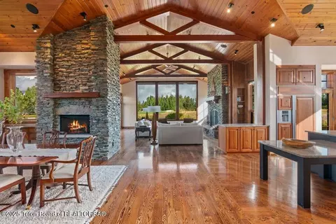 6240 N Prickly Pear Ln, Jackson, WY 83001