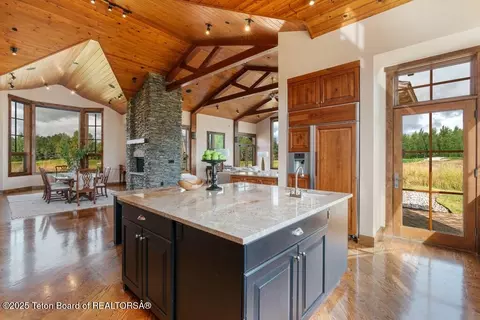 6240 N Prickly Pear Ln, Jackson, WY 83001