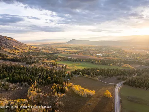 6255 W Highway 22, Wilson, WY 83014