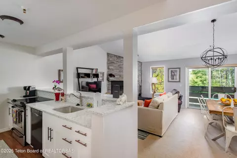 3946 S Lake Creek Dr #A6, Wilson, WY 83014