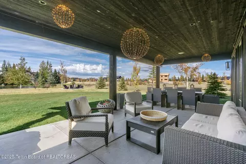 Exterior - 880 Sharp Tail Ct, Driggs, ID 83422 photo 4 of 5