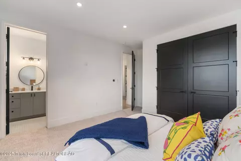 Bedroom - 880 Sharp Tail Ct, Driggs, ID 83422 photo 5 of 7