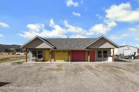 185 Franklin Ave, Thayne, WY 83127