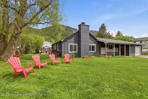 630 E Kelly Ave, Jackson, WY 83001