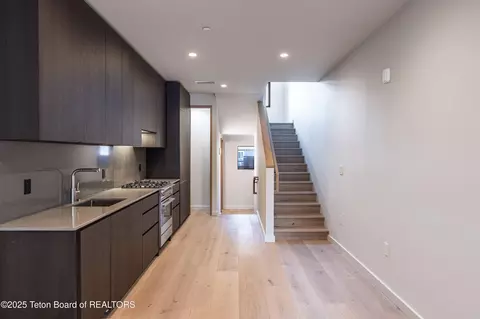 165 N Glenwood St #22, Jackson, WY 83001