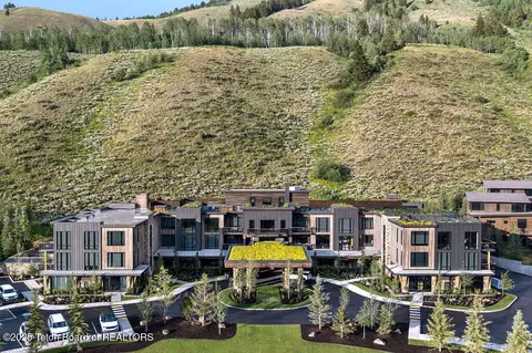 14195 Weiskopf Way UNIT 334, Jackson, WY 83001