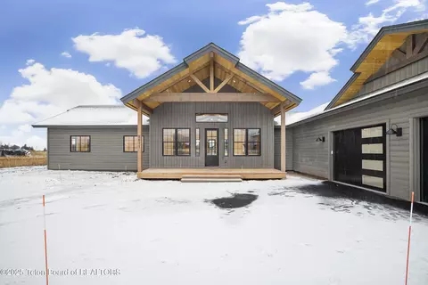 9611 Timberline Loop, Victor, ID 83455 photo 2