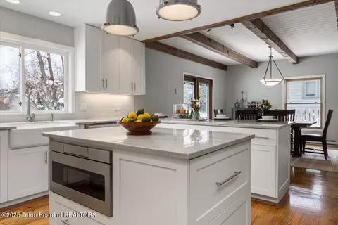 1930 W Homestead Dr, Jackson, WY 83001