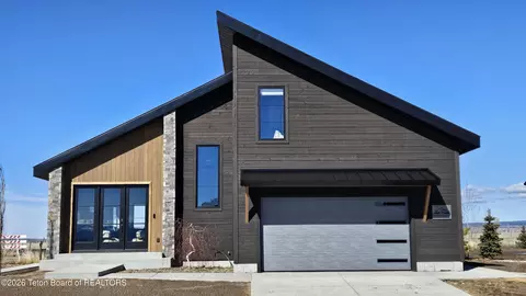 1016 Iroquois Ave, Driggs, ID 83422