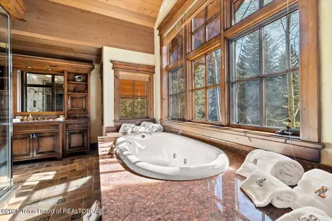 Bath - 63556335 N Red Tail Rd, Jackson, WY 83001 photo 2 of 2