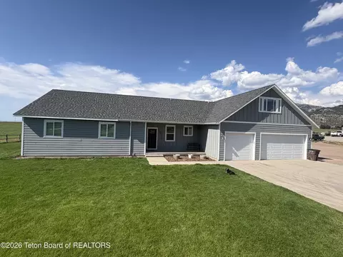 240 Co Rd 149, Smoot, WY 83126