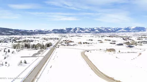 9475 Timberline Loop, Victor, ID 83455 photo 9