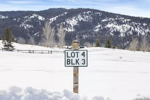 9475 Timberline Loop, Victor, ID 83455 photo 5