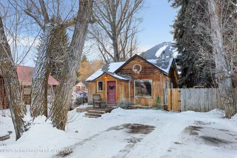 282 E Pearl Ave, Jackson, WY 83001 photo 1