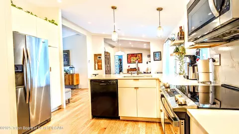 Kitchen - 98 Big Bear Ln, Victor, ID 83455 photo 1 of 5