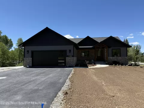 10 Porto Rd, Star Valley Ranch, WY 83127