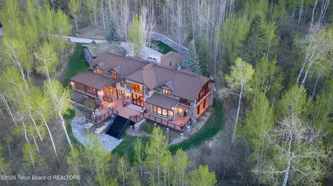 14925 S Mccoy Rd, Jackson, WY 83001