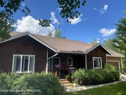 865 Seneca Ln, Jackson, WY 83001