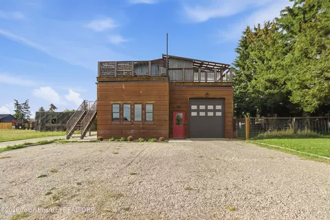 Exterior - 155 E Fremont Ave, Driggs, ID 83422 photo 5 of 13