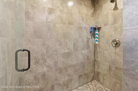 Bath - 155 E Fremont Ave, Driggs, ID 83422 photo 4 of 4