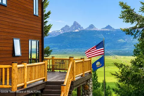 7245 Buttermilk Dr, Driggs, ID 83422