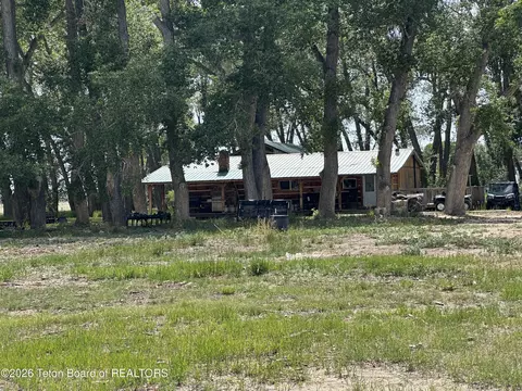127 N Eden 1st Rd, Farson, WY 82932