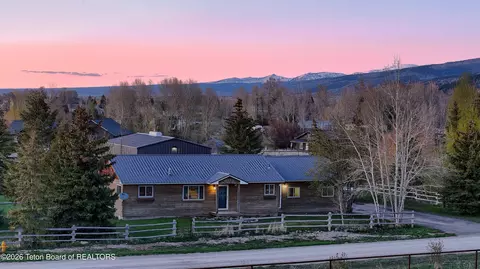 604 Trail Rd, Victor, ID 83455 photo 3