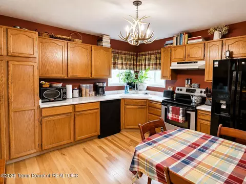 604 Trail Rd, Victor, ID 83455 photo 13