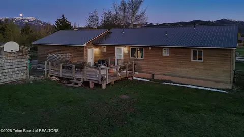 604 Trail Rd, Victor, ID 83455 photo 2