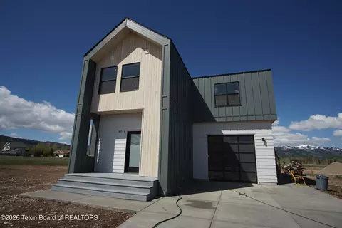 8748 Windy Ridge Rd, Victor, ID 83455