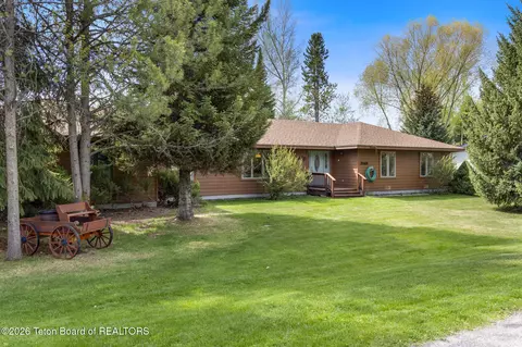 3195 S Double Tree Dr, Jackson, WY 83001