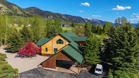 507 W Elkhorn Dr, Star Valley Ranch, WY 83127
