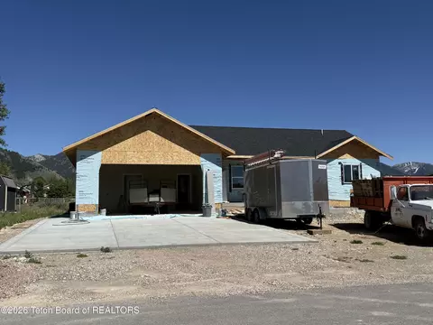 31 Brambleberry Dr, Star Valley Ranch, WY 83127