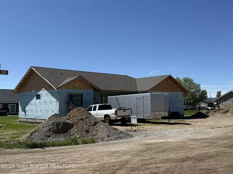 288 Holly Dr, Star Valley Ranch, WY 83127