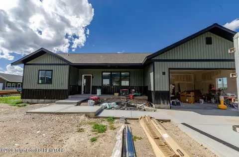 288 Holly Dr, Star Valley Ranch, WY 83127