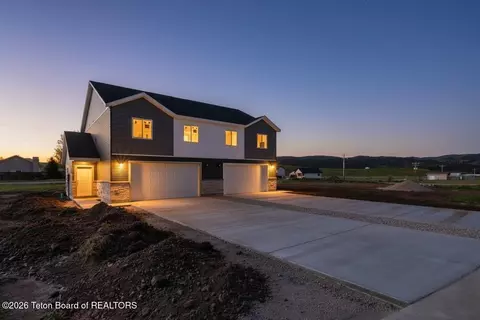 94 Country Creek Ln, Thayne, WY 83127