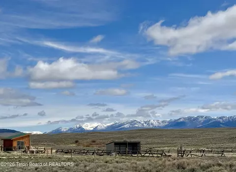 122 Chief Joseph Rd, Daniel, WY 83115