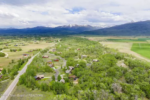 View/Area - 1088 Couloir Ct, Driggs, ID 83422 photo 3 of 4
