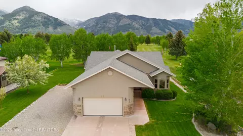 425 Country Club Way, Thayne, WY 83127