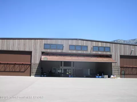 209 S Refuge Pkwy #23, Alpine, WY 83128