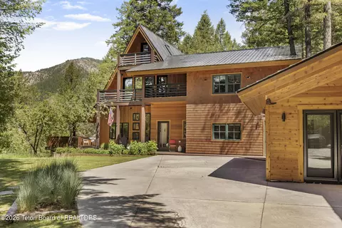 794 Terrace Dr, Alpine, WY 83128