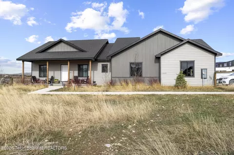 1449 Buckskin Loop, Victor, ID 83455 photo 2