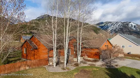 293 Alta Dr, Star Valley Ranch, WY 83127
