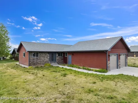 532 Palisades Trl, Driggs, ID 83422