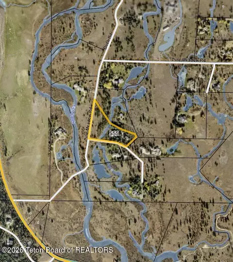 555 S Sandhill Crane Rd, Wilson, WY 83014
