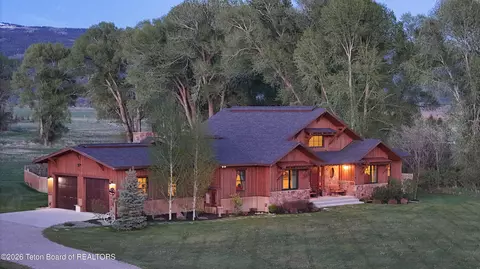 6289 Fox Meadows Dr, Victor, ID 83455